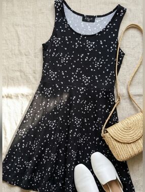 Vintage Vibes Floral Skater Dress by 2 Dye 4 - Size M"